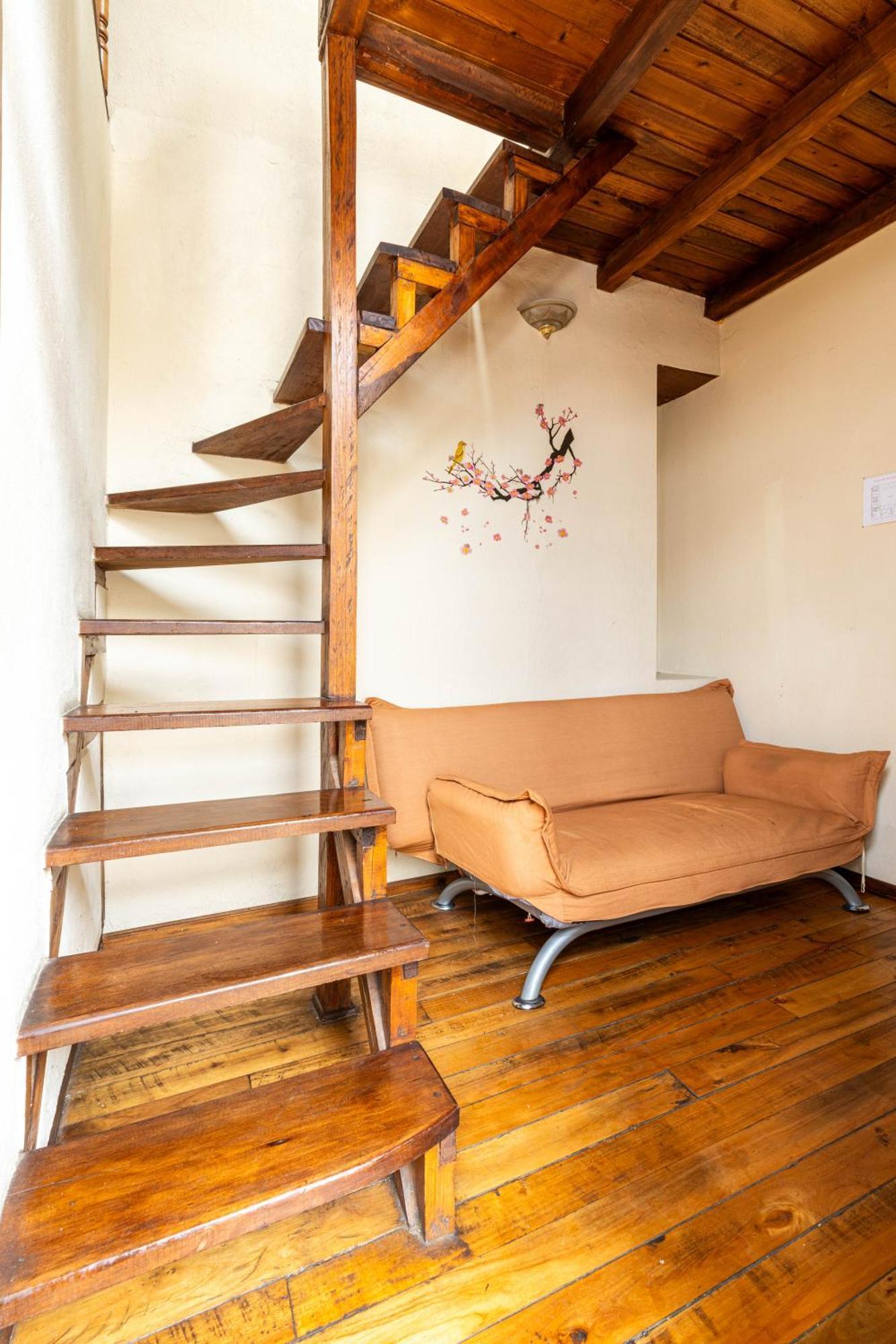 Hostal La Suite Sangolqui Exterior photo