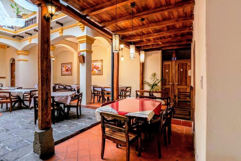 Hostal La Suite Sangolqui Exterior photo
