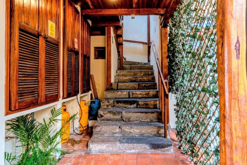 Hostal La Suite Sangolqui Exterior photo